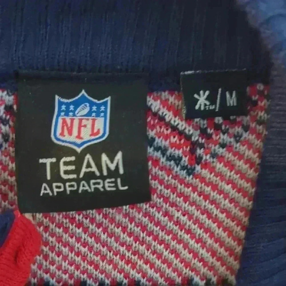 NFL Apparel New England Patriots zip up Christmas zip up sweatshirt, Medium - Picture 2 of 6